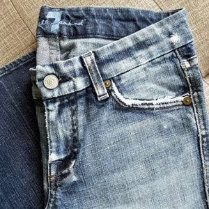 7 for All Mankind - A pocket cropped capri jeans